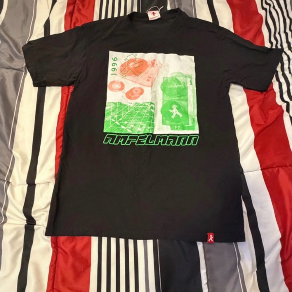 Amplemann Men's Black Graphic Tee with Green & Red Print